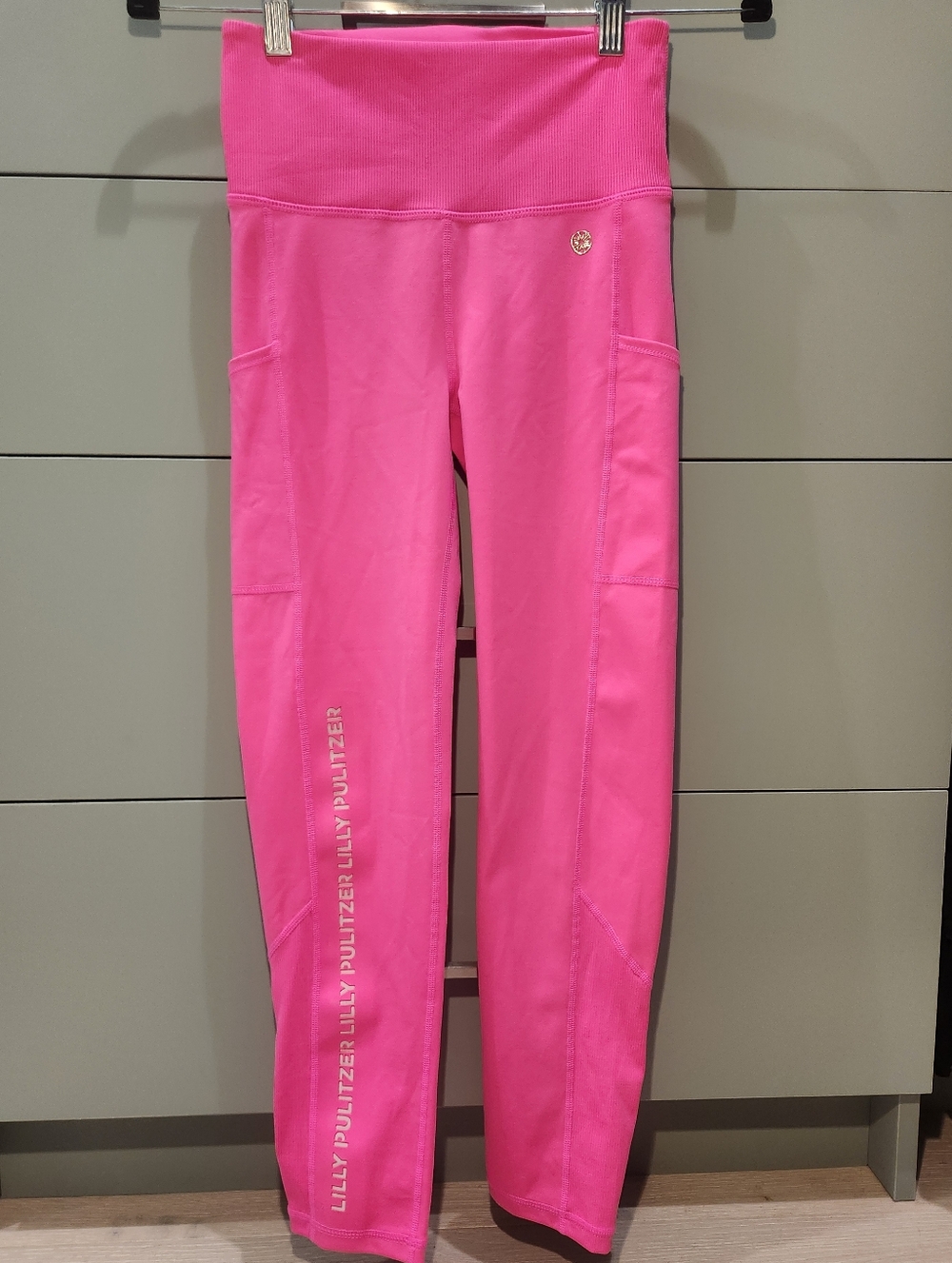Lilly Pulitzer Luxletic Neon Pink High-Rise Performance Leggings XS Brand New